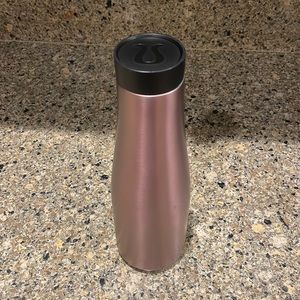lululemon water bottle
